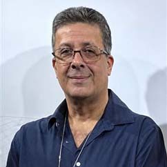 Dr. Eduardo Daniel